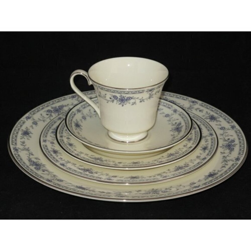 Minton Bellemeade 5 pps (s) Teacup Plates Blue Flowers Bone China‎ England